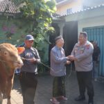 Program Berbagi Polres Pasuruan Distribusikan Hewan Kurban ke Ponpes dan Tokoh Agama