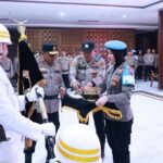 Kapolda Jatim Pimpin Upacara Pemuliaan Nilai Tribrata Pataka ‘Tan Hana Dharma Mangrwa