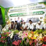Meriah dan Khidmat, RW 11 Kedinding Tengah Peringati Maulid Nabi dengan Sholawat dan Pengajian Umum