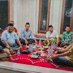 Addin Kunjungi Peternakan Ayam Kader Ansor Diwek, Dorong Usaha Gotong Royong Berbasis Desa